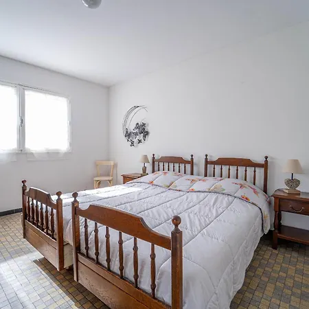 Maison De A Pour 4 Pers. - Calme Et Nature Avec Jardin Inclus - Fr-1-50-176 Дом отдыха *